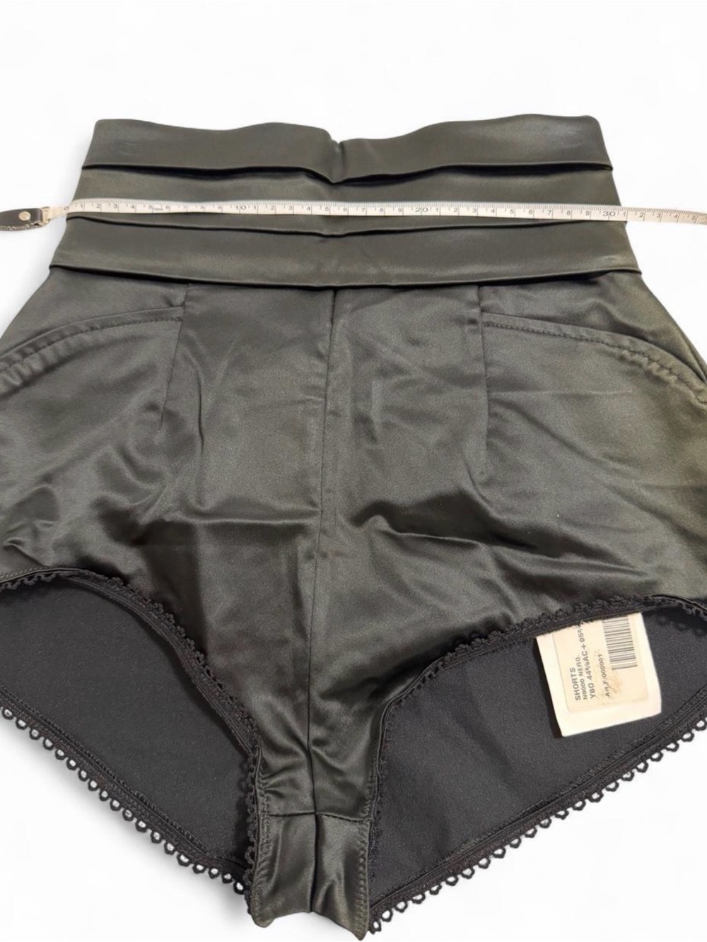 New Dolce&Gabbana D&G a pair of Dolce & Gabbana high-waist satin mini short - Picture 3 of 8